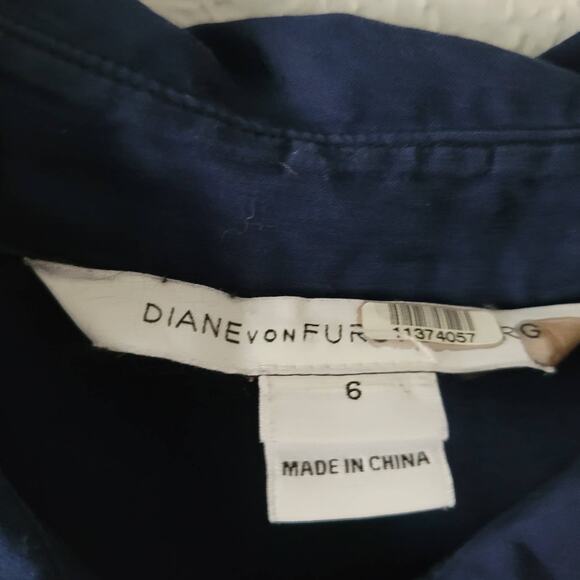 Diane Von Furstenberg Lace cut out Sleeveless dress in navy - Picture 9 of 10